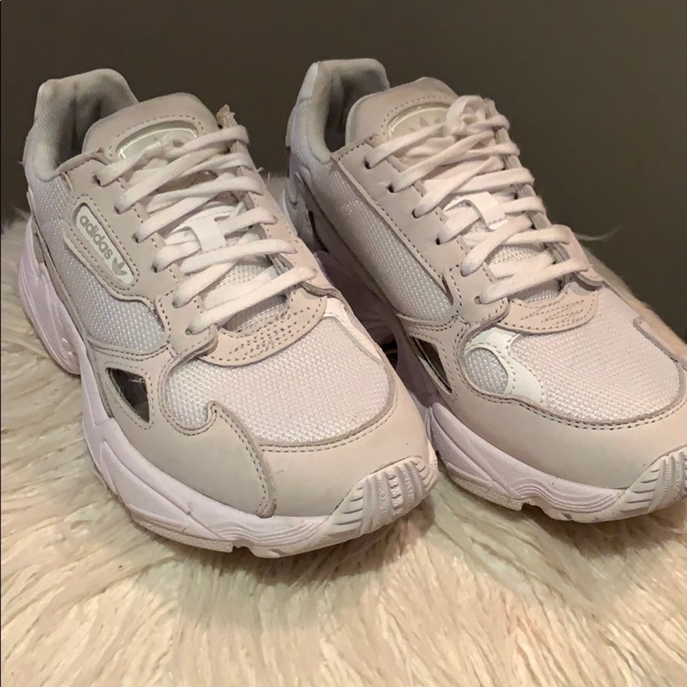Adidas Falcon Sneakers/ White